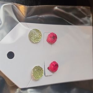 2 set stud earrings